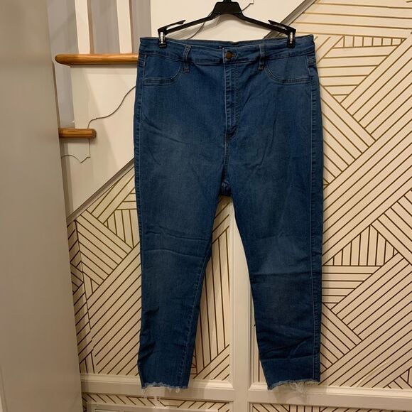 Fashion Nova Skinny Jeans - Picture 2 of 5